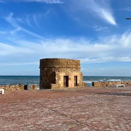 Апартаменты Formidable Seaview Торевьиа