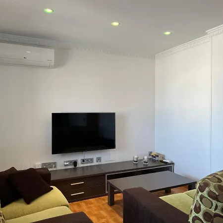 Formidable Seaview *